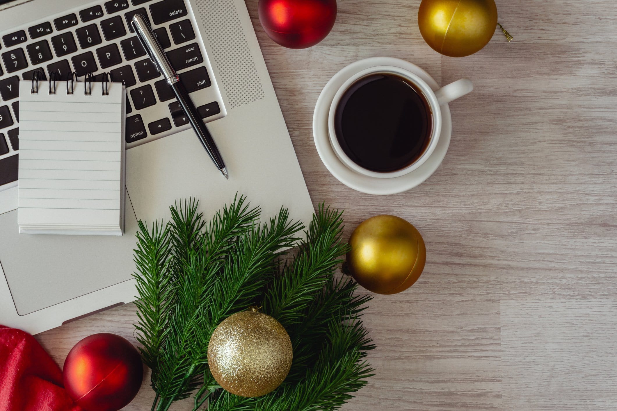 Productivity Hacks: How to Concentrate at Work During the Holidays